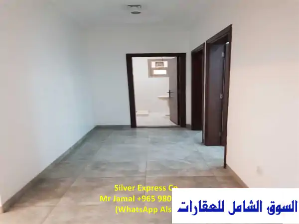 شقة فيلا رائعة بثلاث غرف نوم في فهد الأحمد للمقيمين الأجانب . للإيجار الأحمدي
