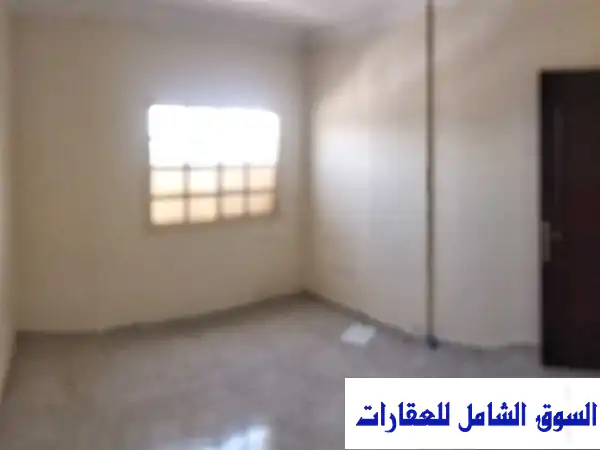 شقة للإيجار في الوكرة غرفتين