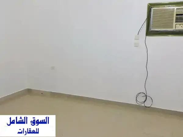 استوديو للايجار بالغرافة / studio for rent in Gharrafah