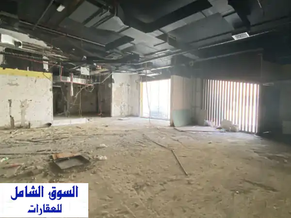 للإيجار: محل تجاري استراتيجي بمويلح الجديدة، الشارقة...