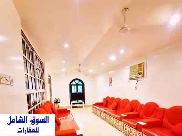 استراحة لها زبائنها وذات مدخول طيب. يوجد بها...