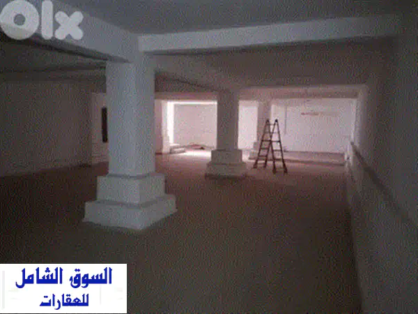 فرصة لا تعوض: مستودع 100م2 مجدد بالكامل للبيع في المنصورية | موقع استراتيجي واستثماري