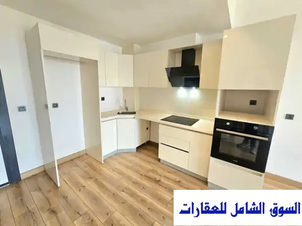 للبيع شقة فارغة 1+1 شبة جديدة ومميزة ضمن المجمع...