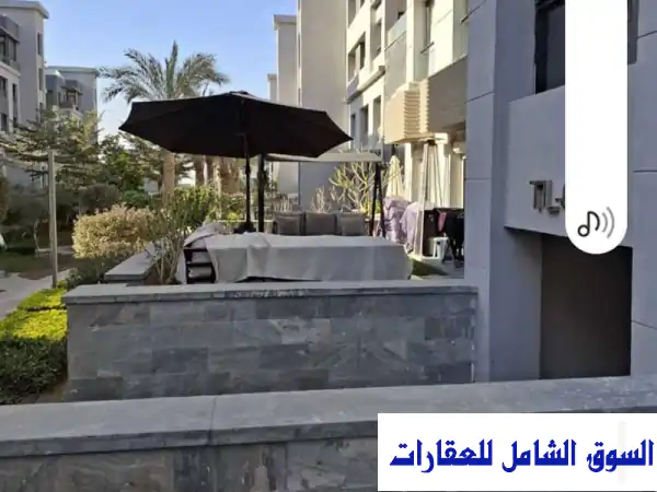 شقة فاخرة للبيع في تريو جاردنز التجمع الخامس بجوار بالم هيلز موقع مميز وتشطيب راقي القاهرة