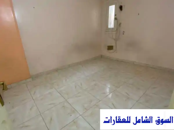 شقة إيجار فاخرة بالهرم: 3 غرف لوكس، 150م خلف كايرو مول مباشرةً - برج عصري بـ 6500 جنيه!