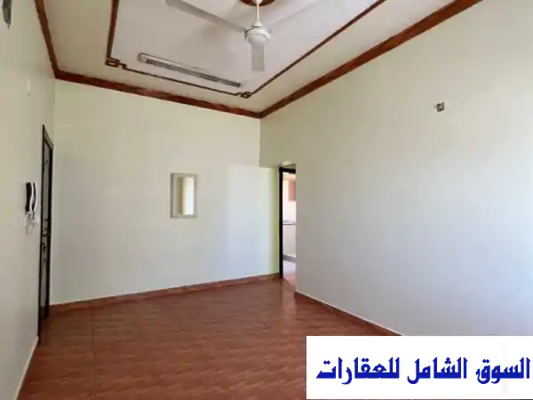 شقة للإيجار في دمستان، المحافظة الشمالية | موقع مميز قرب بساتين سكوير | غرفتين 130 د.ب.