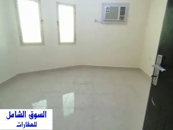 للإيجار شقة في الرفاع الشرقي الحنينية، نظيفة...
