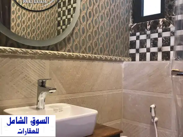 شقق فاخرة للبيع في عبدون | جديدة، إطلالة ساحرة، تشطيبات سوبر ديلوكس 230م