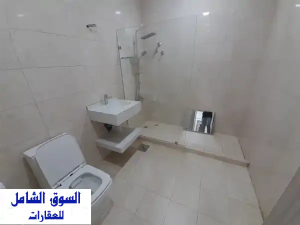 شقة أحلامك الجديدة في صباح الأحمد! فخامة 3 غرف نوم للمغتربين بإيجار مميز 300 د.ك.