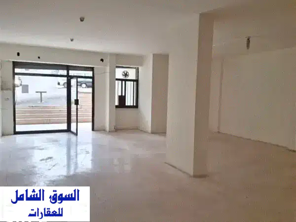 فرصة استثمارية ذهبية في صربا! محل تجاري مميز للبيع...