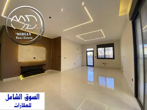 شقة أحلامك الفاخرة للبيع في تلاع العلي: 230م، 4...