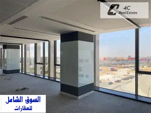 فرصة نادرة! مكتب إداري 80م متشطب بالكامل للإيجار بووترواي 5A بأقل من سعر السوق