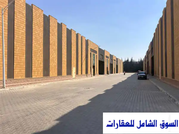 مخزن للإيجار فى 6 أكتوبر365 متر موقع مميز ارتفاع 13 متر جمالون كامل التراخيص والمرافق اعلى مستوى في المنطقة الصناعية أكتوبر