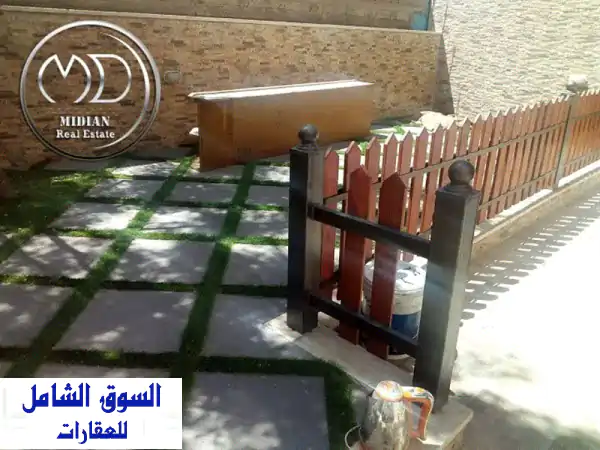 رقم الاعلان 8349 شقة أرضية فارغة للإيجار عبدون مساحة...