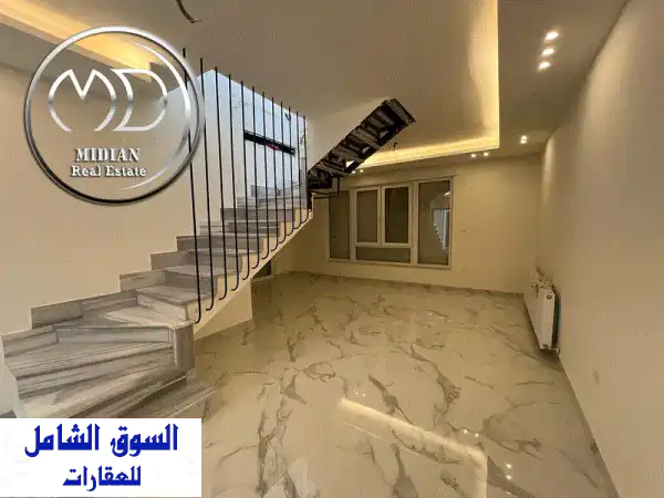 شقة دوبلكس جديدة للبيع خلدا طابق اخير مع روف مساحة 210...