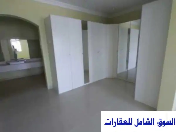 للإيجار الشهري فيلا أو قصر في عين خالد الدوحة 4 غرف,...