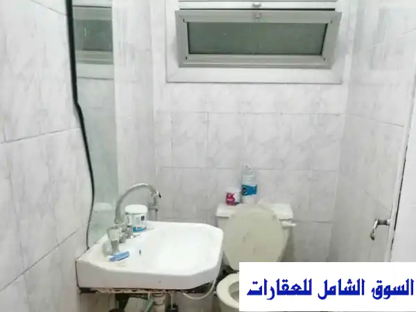 شقة عائلية فاخرة للإيجار بالتجمع الأول - الحي المتميز...