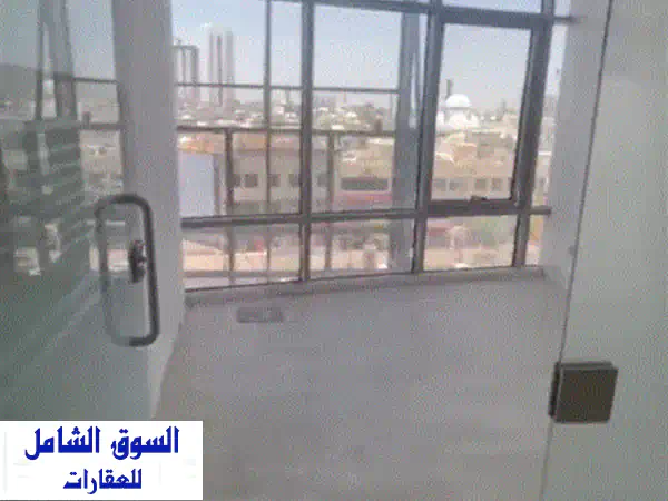 للإيجار مكتب راق في المرقاب  العاصمة، الكويت....