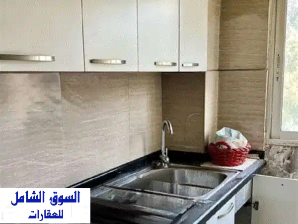 شقة للإيجار 400م شبه مفروشة: 36 ألف سنوي | مثالية لفردين ومريحة | مرتبة وجاهزة للسكن!