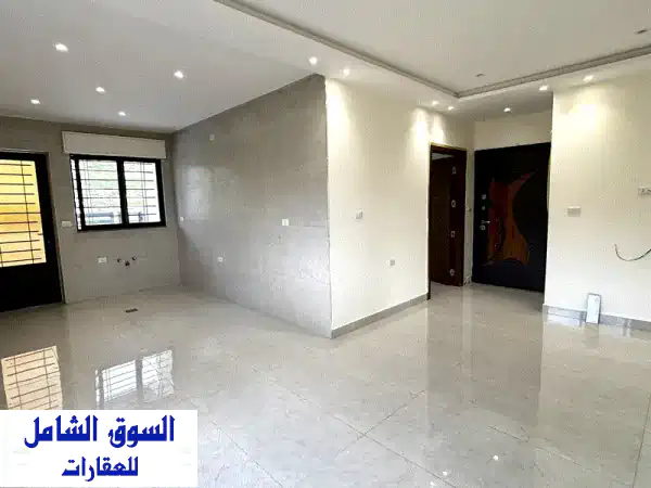 فرصة ذهبية! آخر شقة بـ 65 ألف دينار مع روف 160م² في أبو علندا - تشطيب سوبر ديلوكس ومن المالك مباشرة!