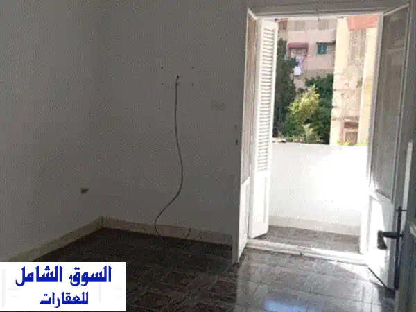 شقة أحلامك للإيجار بكليوباترا! 102م عالترام مباشرة | رفاهية 'سوبر لوكس' وإطلالة مميزة