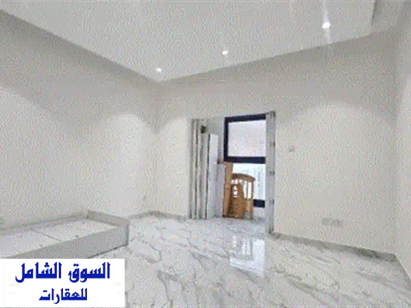 شقة راقية للإيجار بالحد، البحرين | إطلالة بحرية ساحرة، 2 غرف نوم، شامل الكهرباء 320 د.ب