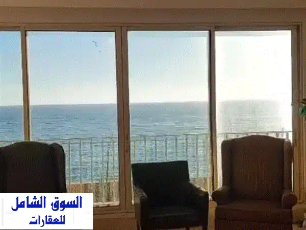 شقة للإيجار مع لفرش رمل بيضاء خط أول مساحة 550م...