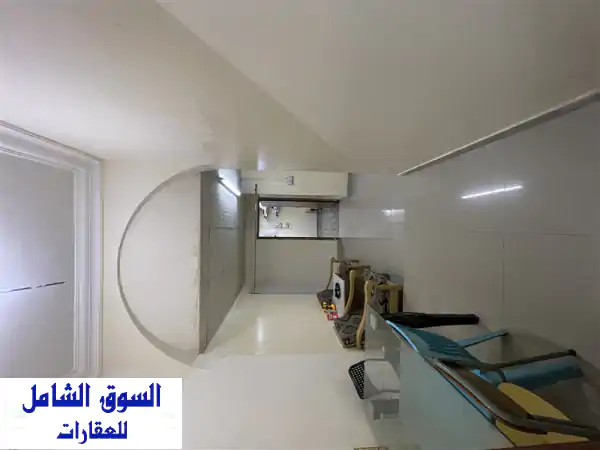 غرفة عائلية بغرفتي نوم في عين خالد فسيحة شبه مؤثثة