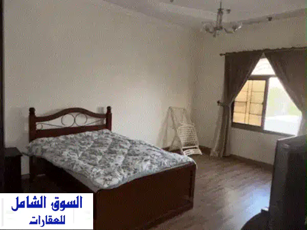 شقة أحلامك بمدينة عيسى: مفروشة بالكامل،...