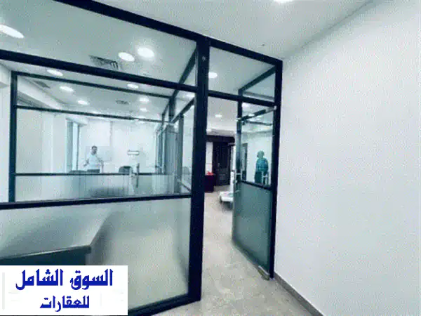 للإيجار مكتب مميز في السالمية موقع استراتيجي وإطلالة مميزة، قريب من جميع الخدمات والمرافق الحيوية، ...