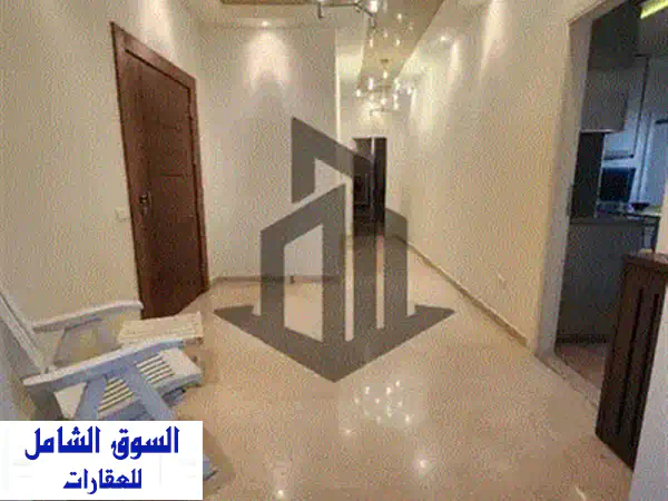 شقة أحلامك للبيع في الحازمية مارتقلا: 400م² فخامة وإطلالات بحر وجبل بانورامية!