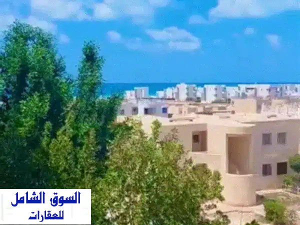 فرصة العمر: شاليه أول علوي للبيع بإطلالة بحرية مباشرة...