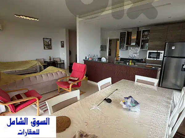 شقة أحلامك في كفر حباب: 150م² مفروشة بالكامل بإطلالة بحرية وجبلية ساحرة!