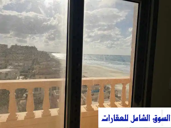 شقة 90 متر صف اول بحر على رمال شاطئ بيانكي العجمي...