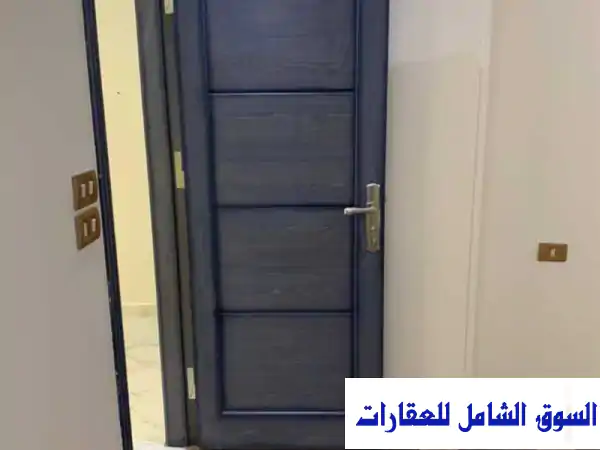 فرصة استثمارية وسكنية نادرة: شقة 158م ناصية للبيع بمدينة مبارك المنصورة – مؤجرة بعائد مضمون!