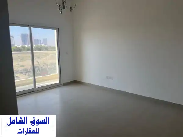 شقة للايجار في قرية الاميرة
