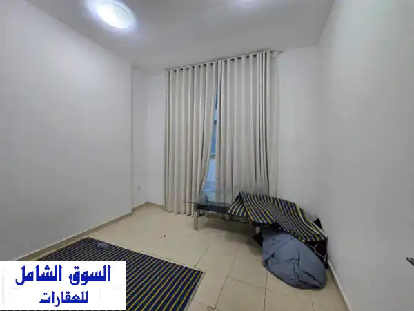 فرصة استثمارية ذهبية: شقة غرفتين وصالة للبيع في سيتي تاور B5 عجمان بسعر 495 ألف درهم!