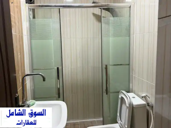فرصة لا تعوض! شقة للإيجار بالدوار السابع، عمان | 90م بتراس 100م، سوبر ديلوكس بـ 330 دينار شهري