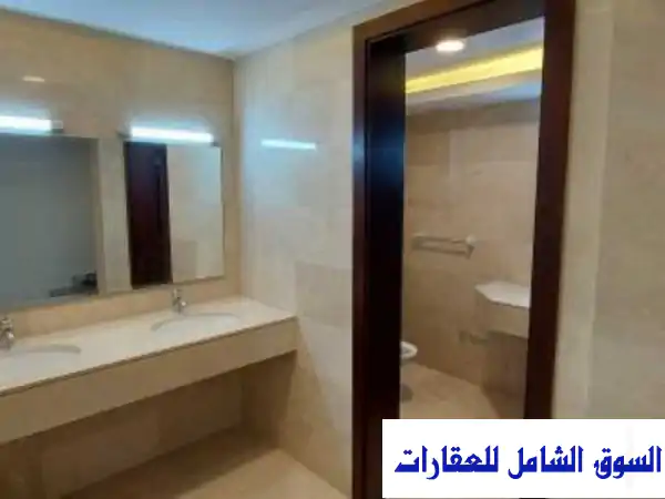 قصر الأحلام للإيجار الشهري بالوكرة | 6 غرف نوم، 1200م²...