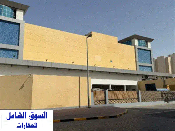 فرصة استثمارية ذهبية: بناية حديثة للبيع...