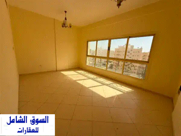 أجمل غرفة وصالة في القليعة مع بلكونة بإطلالة...