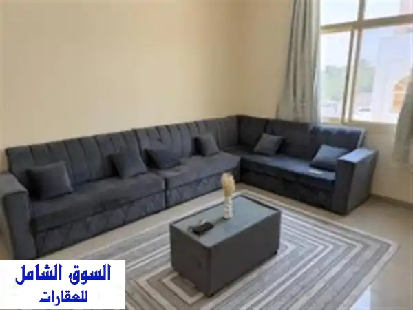 للإيجار شقة غرفة وصالة في العين عشارج بسعر مناسب...