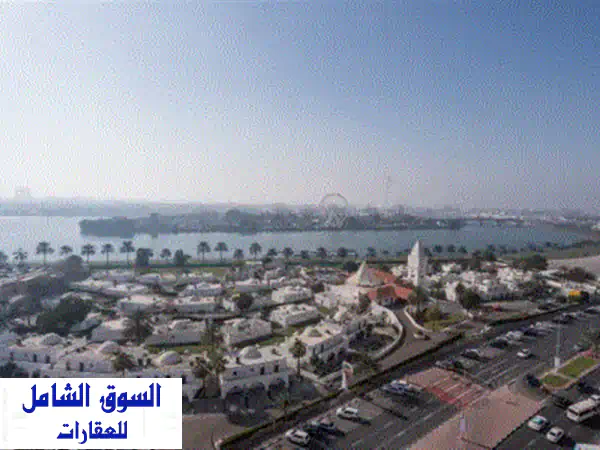 للإيجار السنوي  مكتب مقسم في المجاز 1، الشارقة....