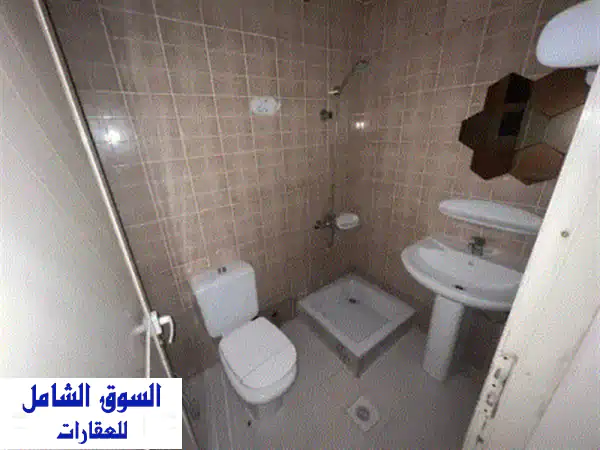 فرصة لا تُعوَّض! استوديو فسيح للإيجار السنوي بالنعيمية 2، عجمان - مطبخ منفصل وموقع استراتيجي