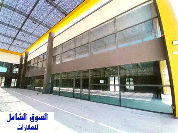 معرض تجاري للإيجار في الزنج موقع متميز 1200...