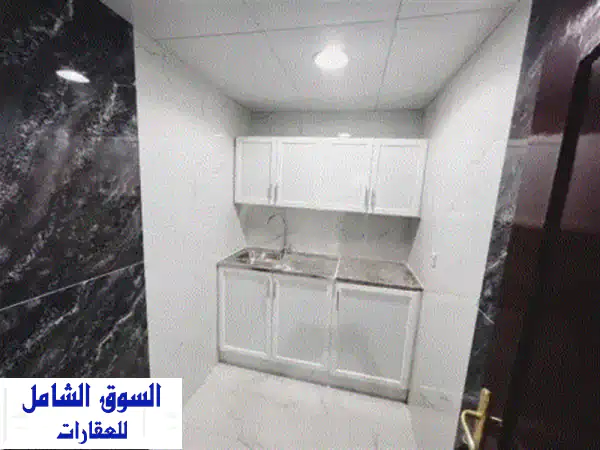 مكاتب فاخرة للإيجار في قلب أبوظبي  شارع المرور مقابل جراند الإمارات مباشرة. المواصلات على بعد ...