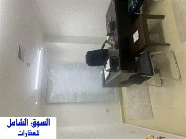 للإيجار مكتب تجاري في حولي  على دوار الكراد  يتكون...