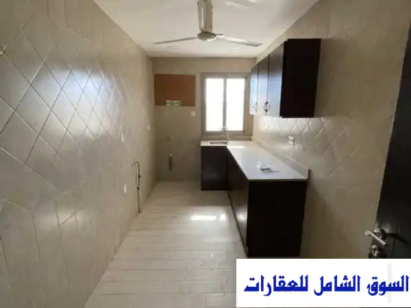 شقة عائلية للإيجار في توبلي الوسطى، البحرين | غرفتي نوم وحمامين | إيجار شهري 160 د.ب
