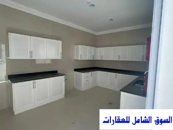 فيلا فاخرة للبيع في معيذر الريان: 460م²، 7 غرف ماستر، واجهة حجر، وتمويل عقاري متاح!