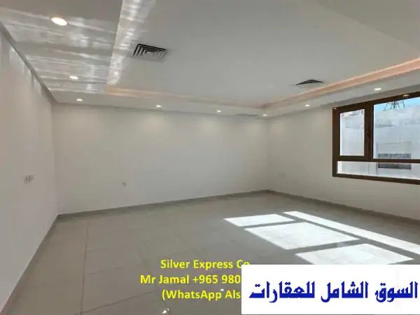 شقة بغرفتي نوم رئيسيتين مشمسة بالكامل للإيجار...